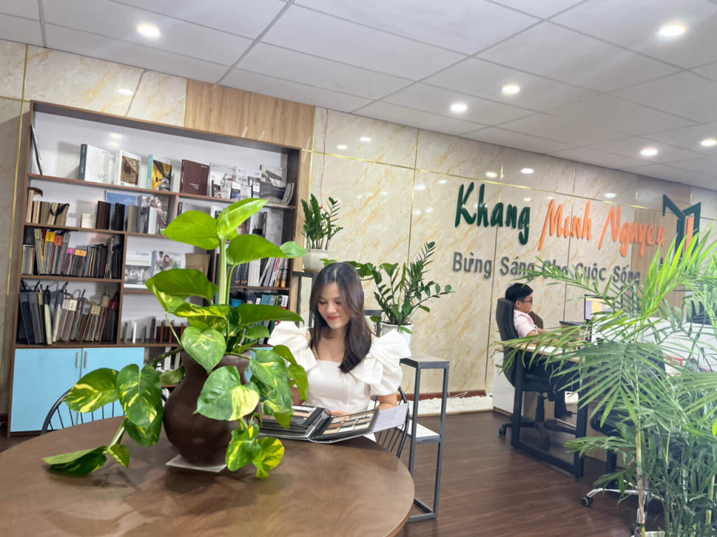 CEO Trần Thị Mỹ Thoa cho ra mắt nhãn hàng mới mang tên Khang Minh Nguyễn nhằm phục vụ nhu cầu thương mại ngành nội thất
